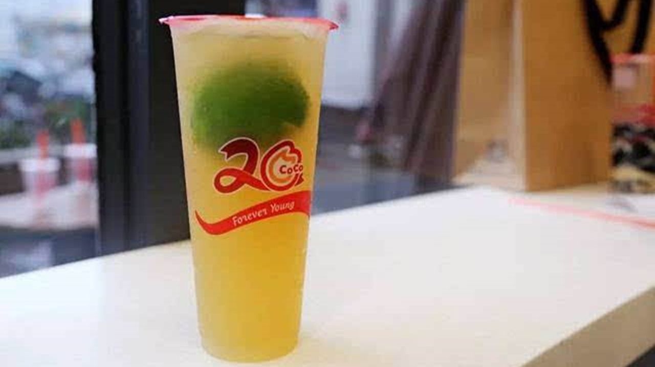Coco冬季招牌柠檬霸,做法其实很简单,两大杯只要十块钱