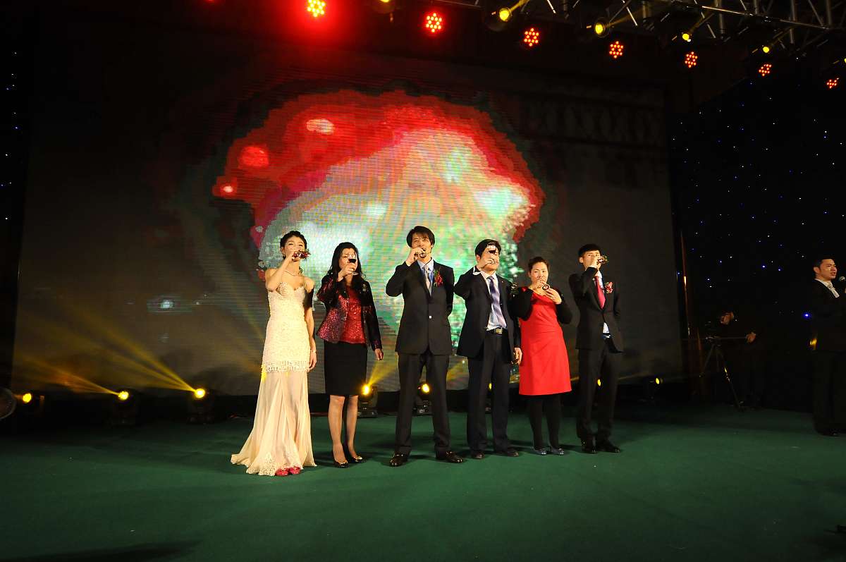 唐翔千先生诞辰100周年与君远结合的毕业晚会主题