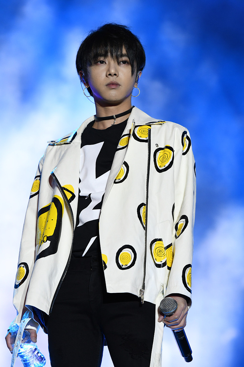 2017年4月22日,上海,b.i.g泛娱乐嘉年华.***_***华晨宇
