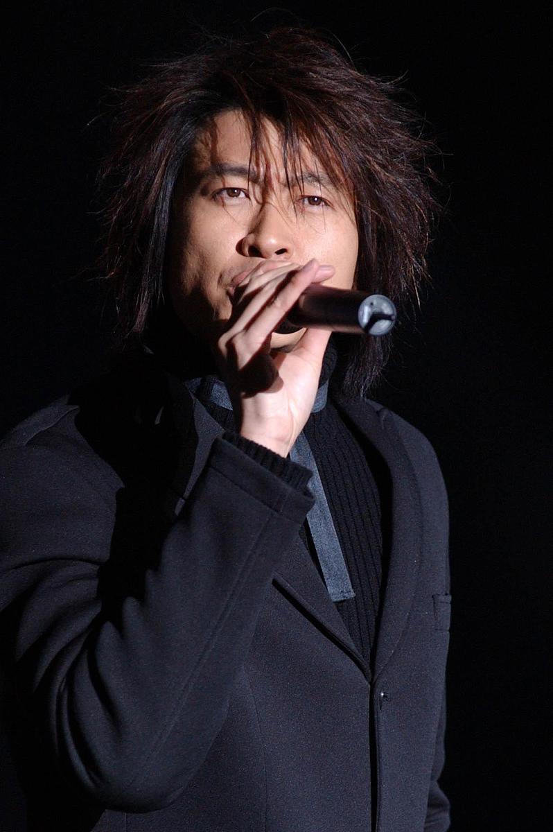 2003年11月21日,"动感地带-2003南京演唱会"在南京五台山体育场举行.