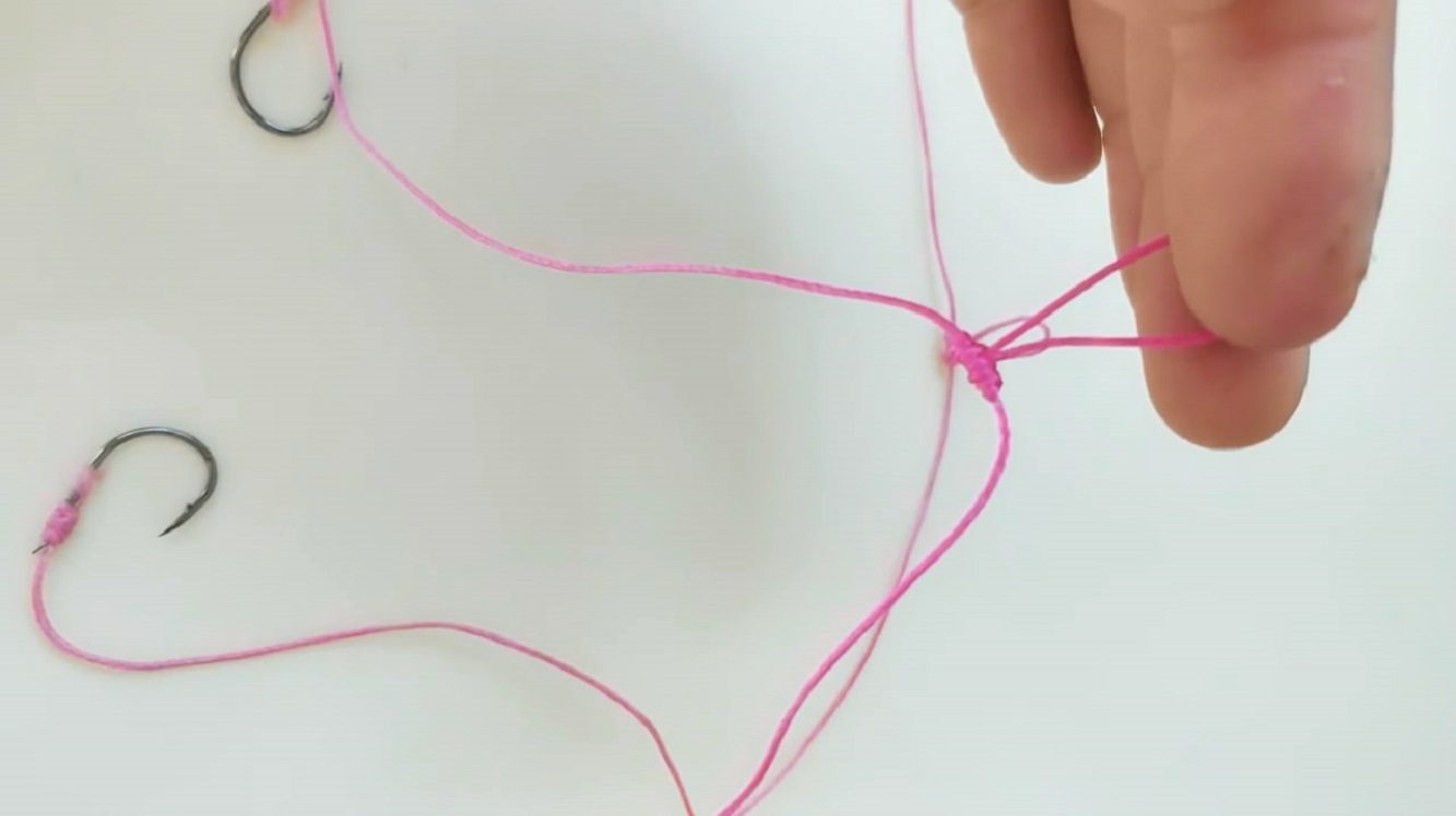 钓鱼:双钩打结有诀窍,下水后自动分开