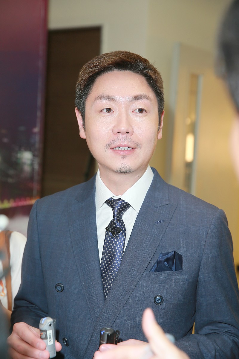 2015年6月1日,香港,《今晚睇李》节目录制.***_***李思捷 ,