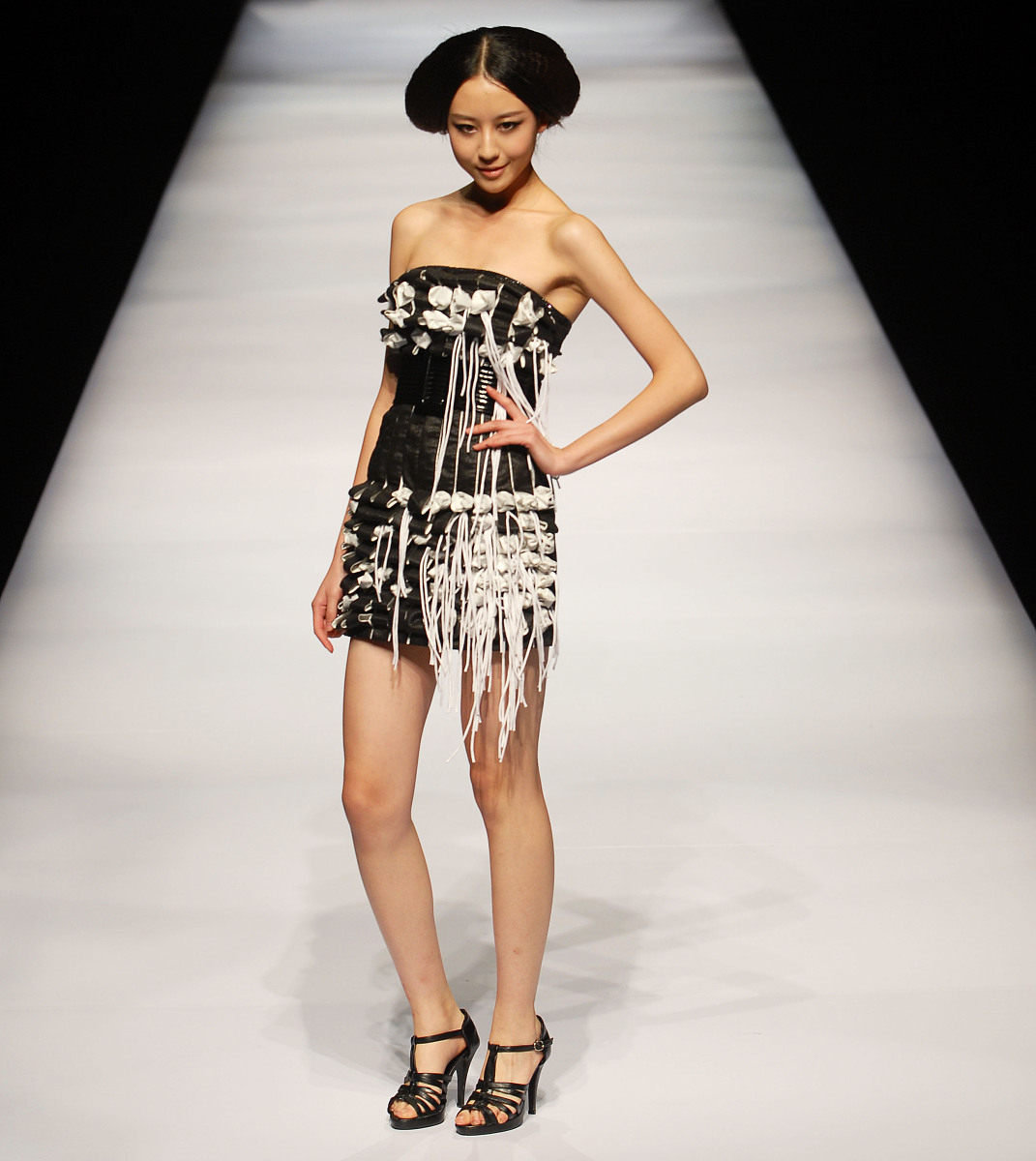 四川省服装艺术学校工艺美术专业：发展前景与未来趋势