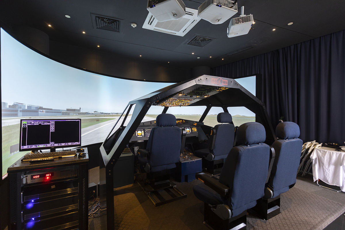 重庆航空学校分享顶级的飞行体验