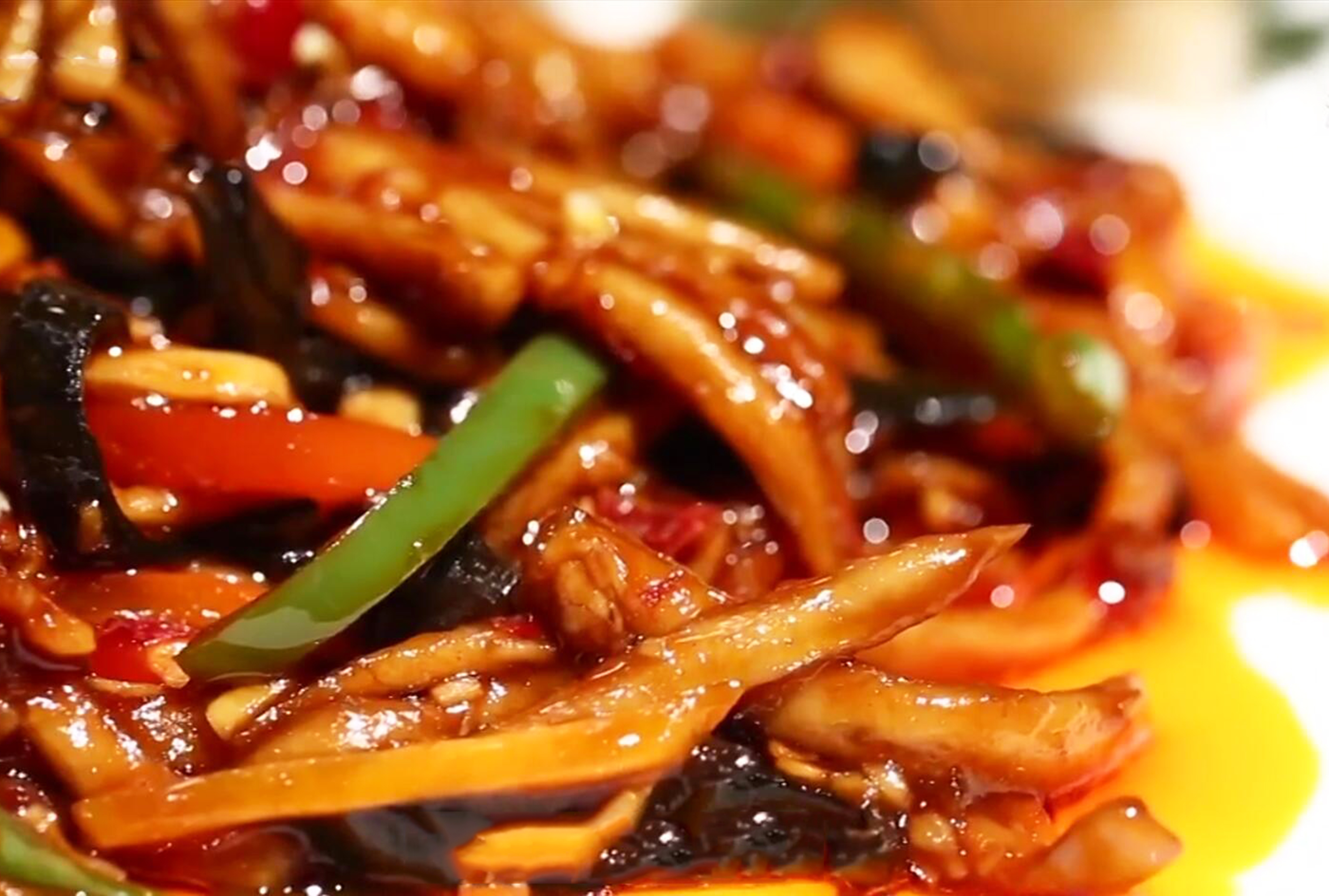 牢记123的调制比例,让您在家制作鱼香肉丝菜肴,一做一个准