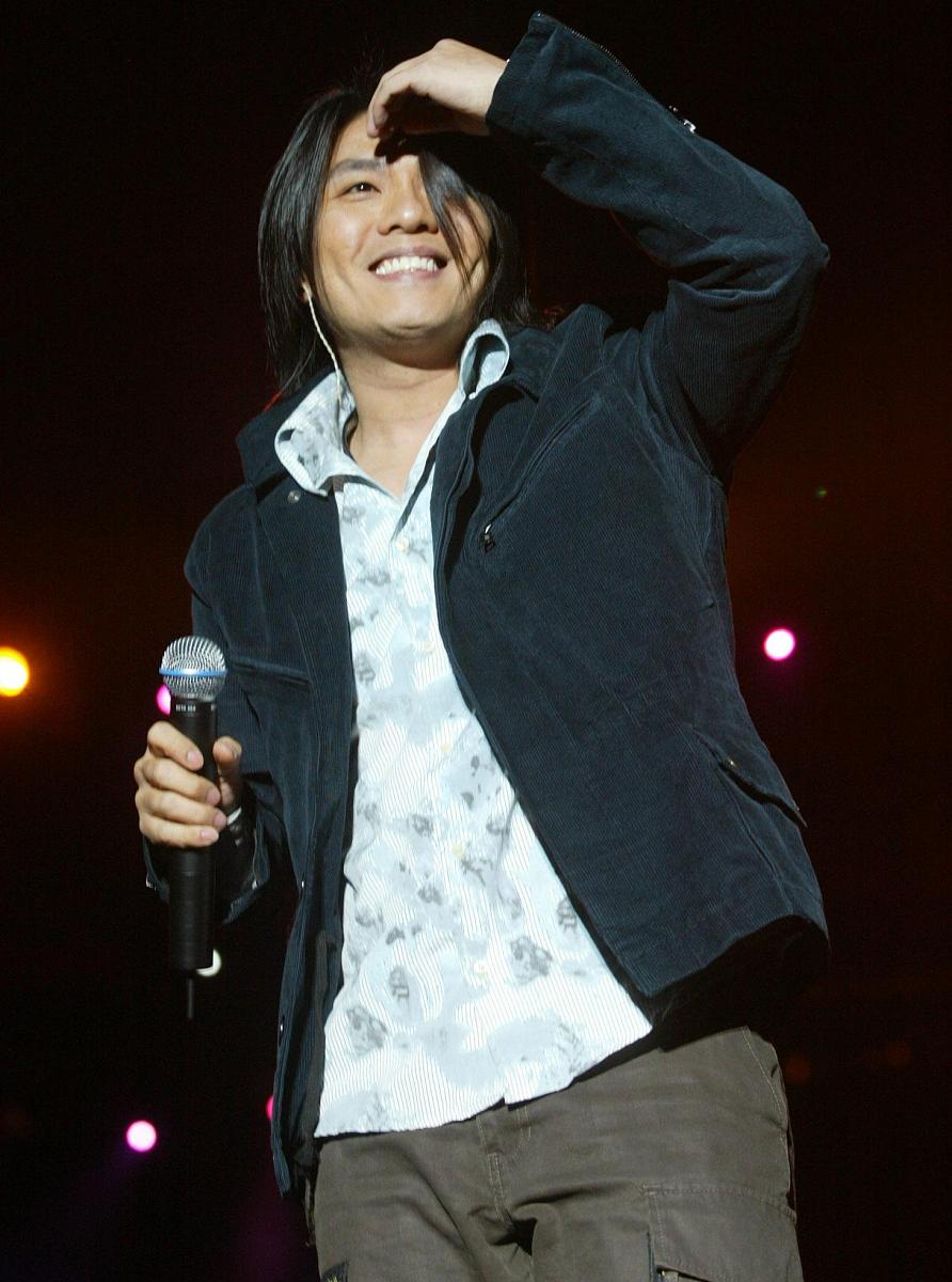 ***_***2003年11月30日,"明星风暴演唱会"在广州天河体育场举行.阿杜+