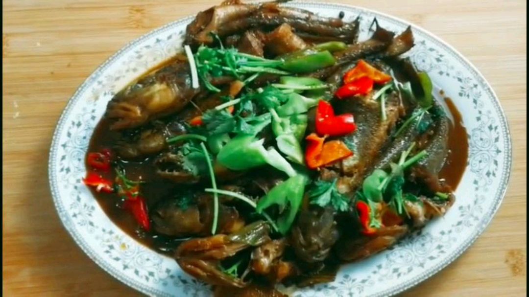 这种鱼肉质细嫩,做法超简单却很鲜美,试试吧。