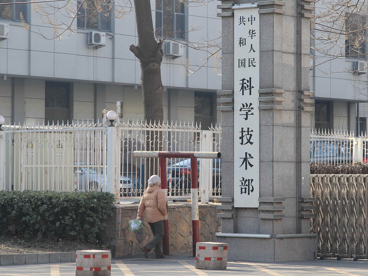 黑龙江农垦机械化学校现代农艺技术专业介绍 - 培养未来农业人才