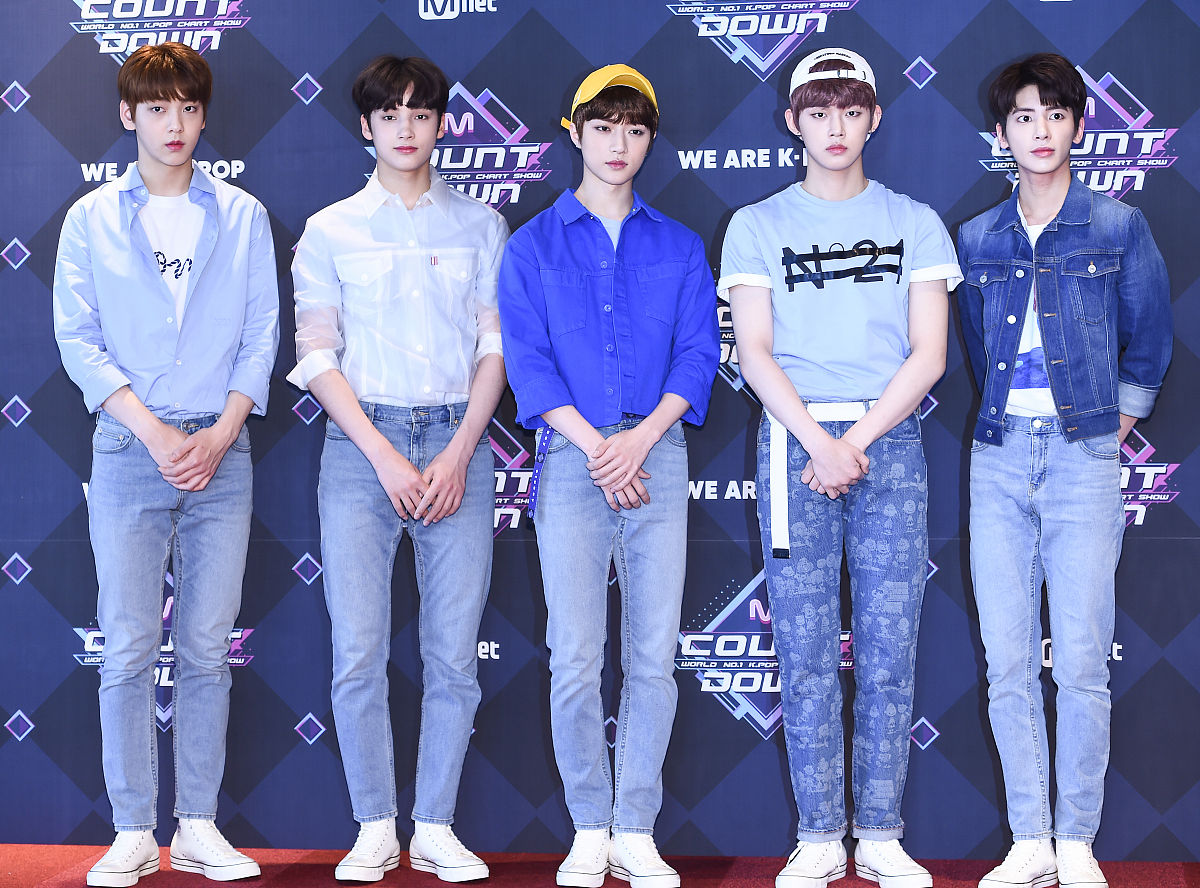 2019年4月4日,韩国首尔,明星参加m countdown最佳歌曲排名节目.txt(ye