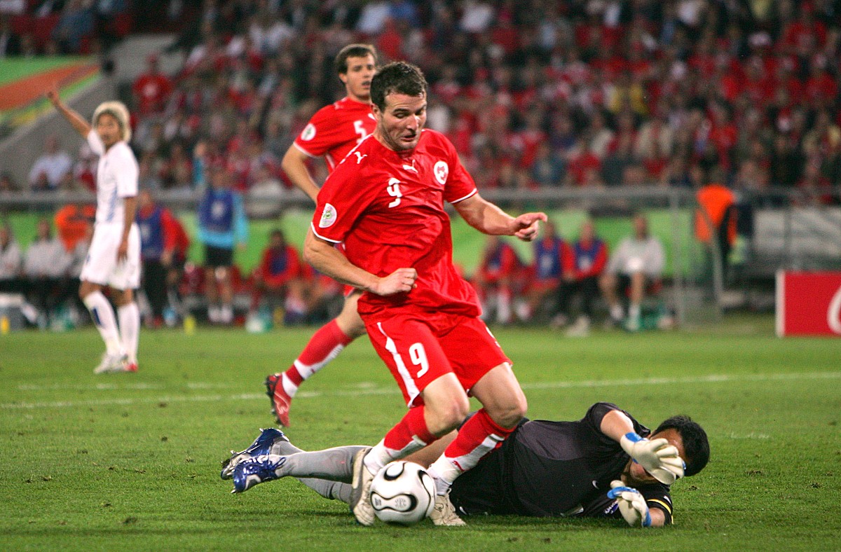 2006年6月23日,<strong>世界</strong>杯g组,瑞士2-0战胜韩国.