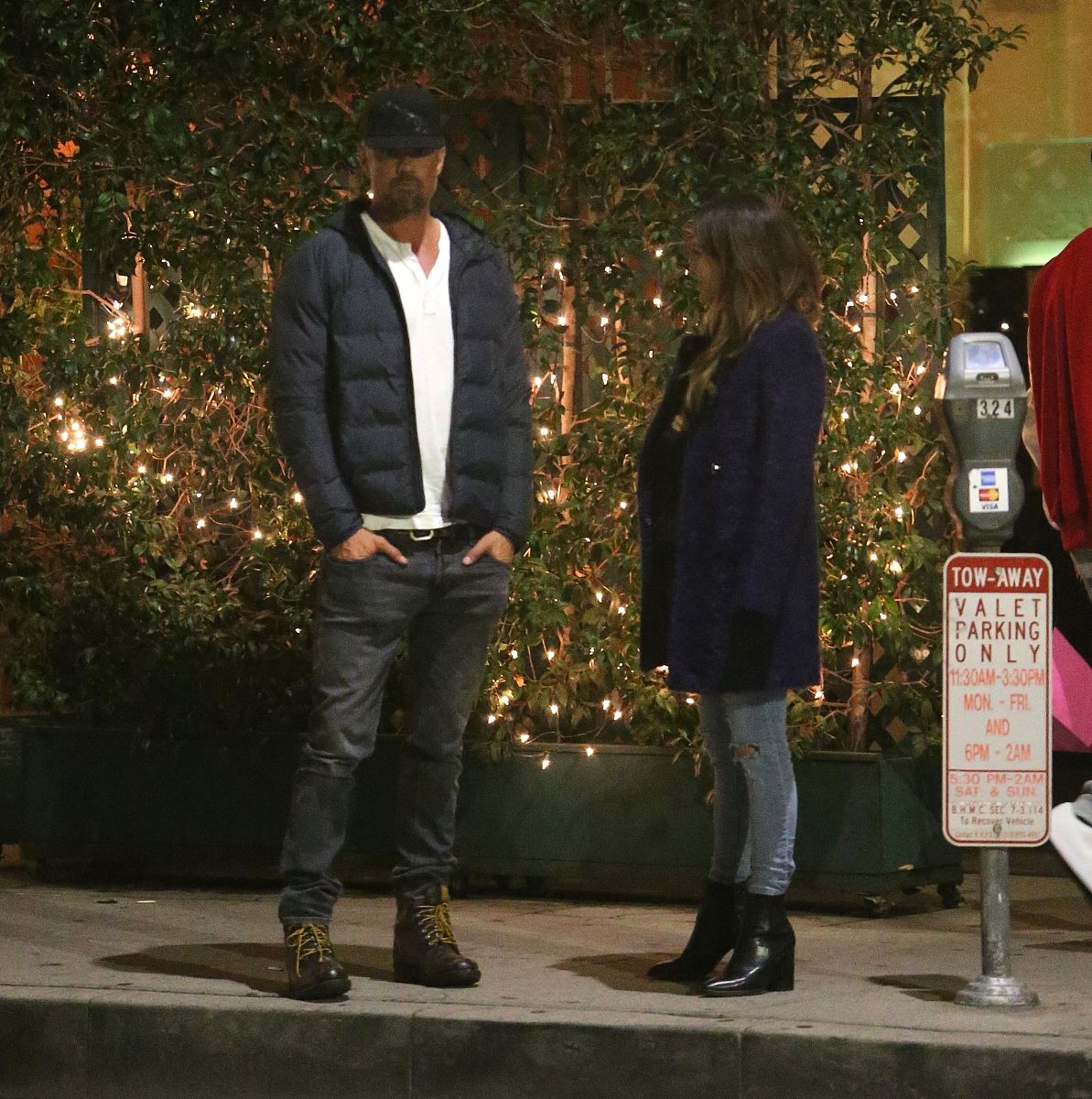 在美国如果表达颜值这个中文词语举例