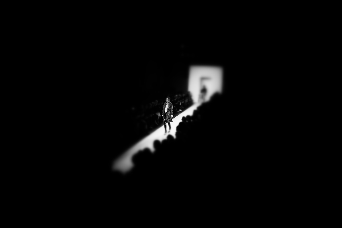 昏迷状态下的声音：文学描写意识与孤独