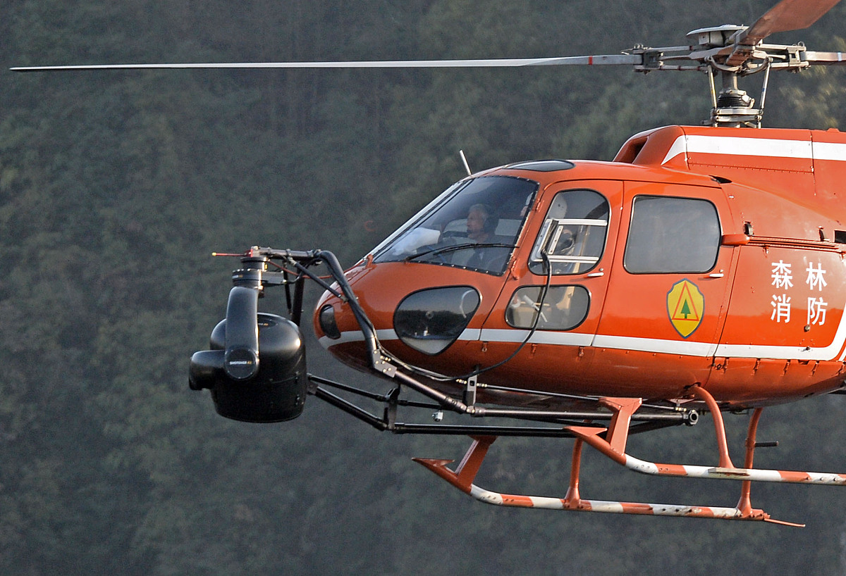 云南大学空乘专业招生简章：航空直升机就业前景怎么样？