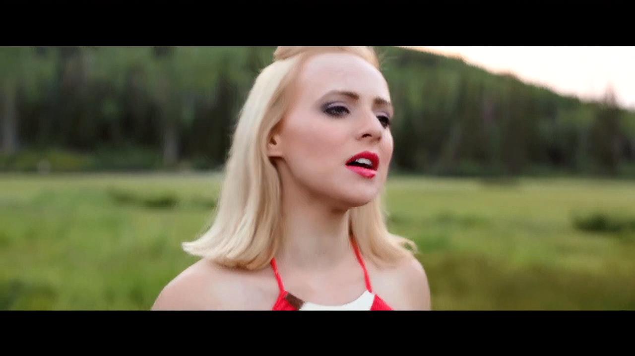 [图]经典英文金曲 听过才知道的音乐 Madilyn Bailey - Maps