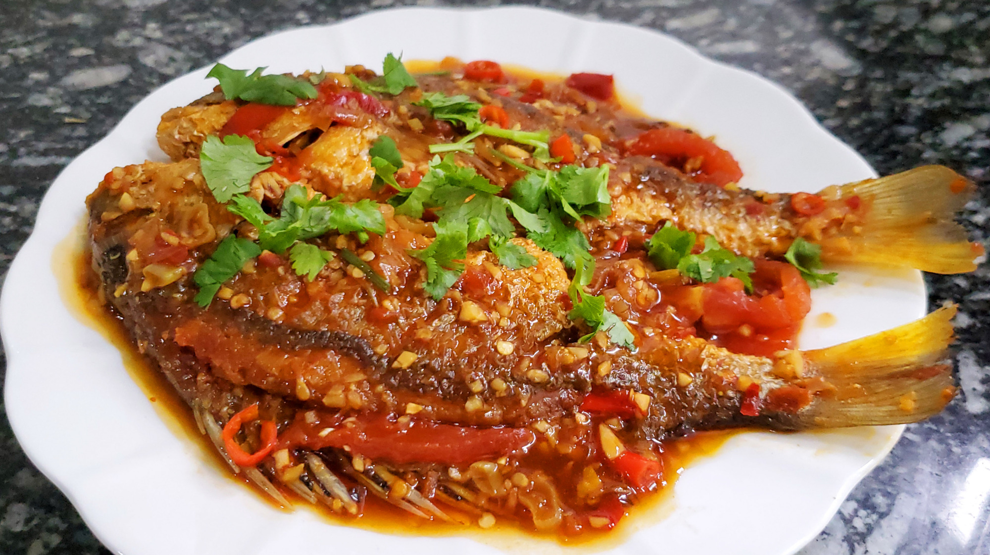 红烧鱼家常做法,入味不粘锅,比饭店的好吃多了,2条不够吃