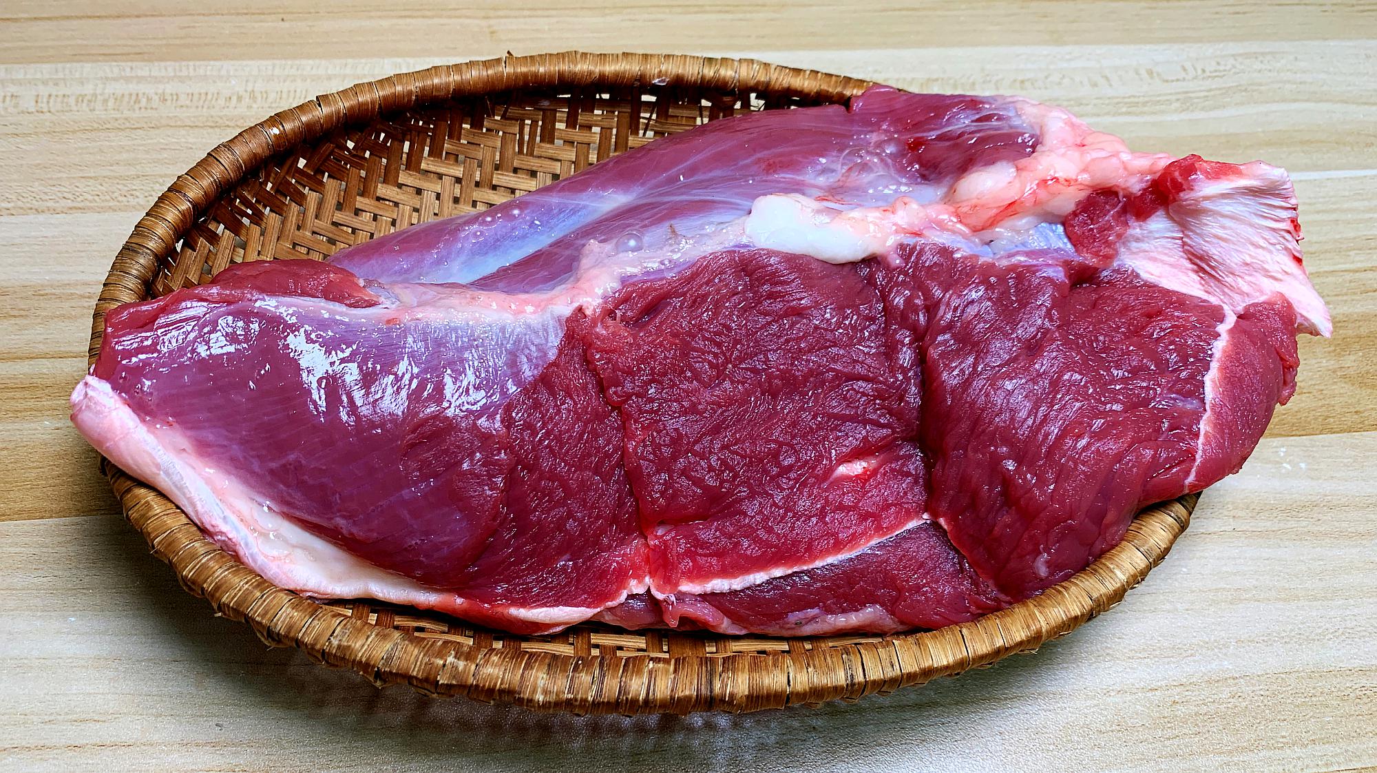 爱吃牛肉的收藏了,学会这种特色吃法,香辣爽口,比炒的好吃多了