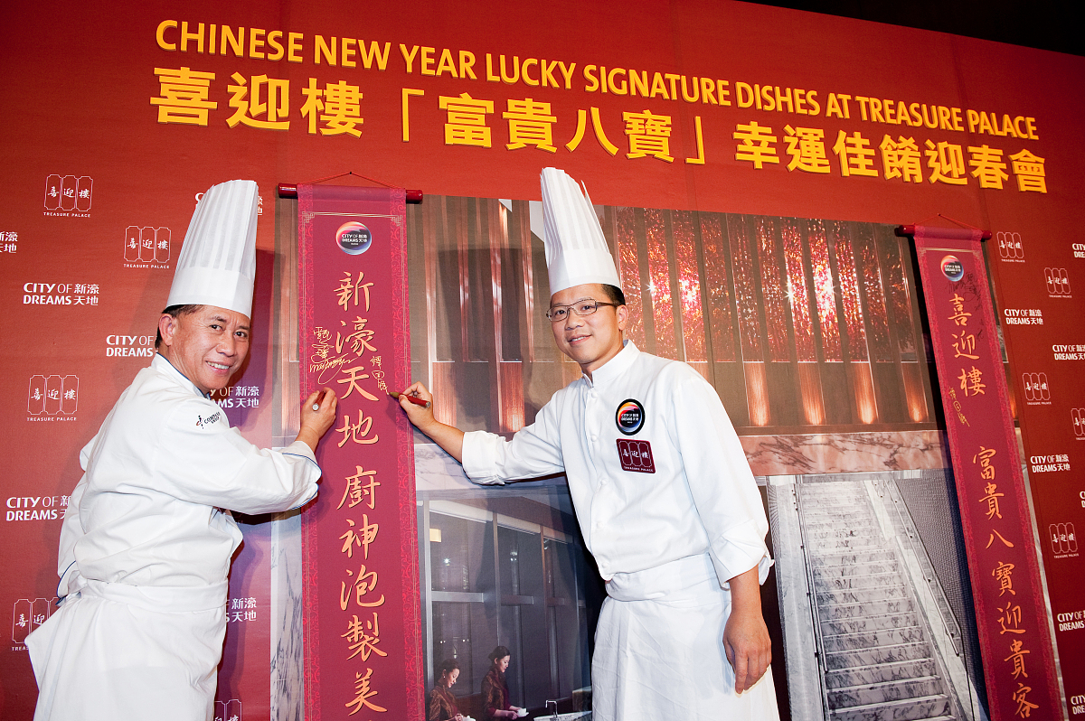 王刚：中国著名美食作家，美食文化传承者