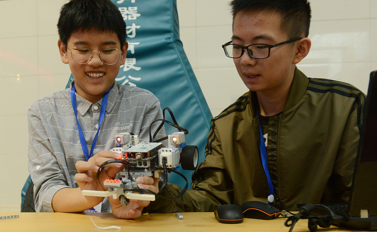 2023年四川矿产机电技师学院常见问题解答 - 课程、设备、师资、就业