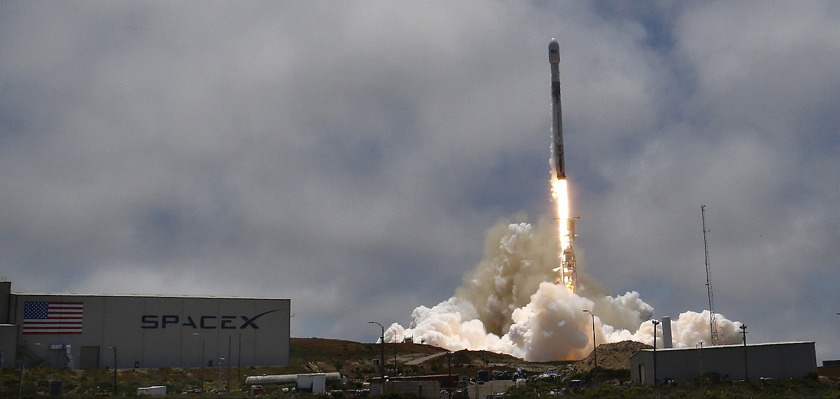 空气流速0.5m/s时的对流换热系数是多少？