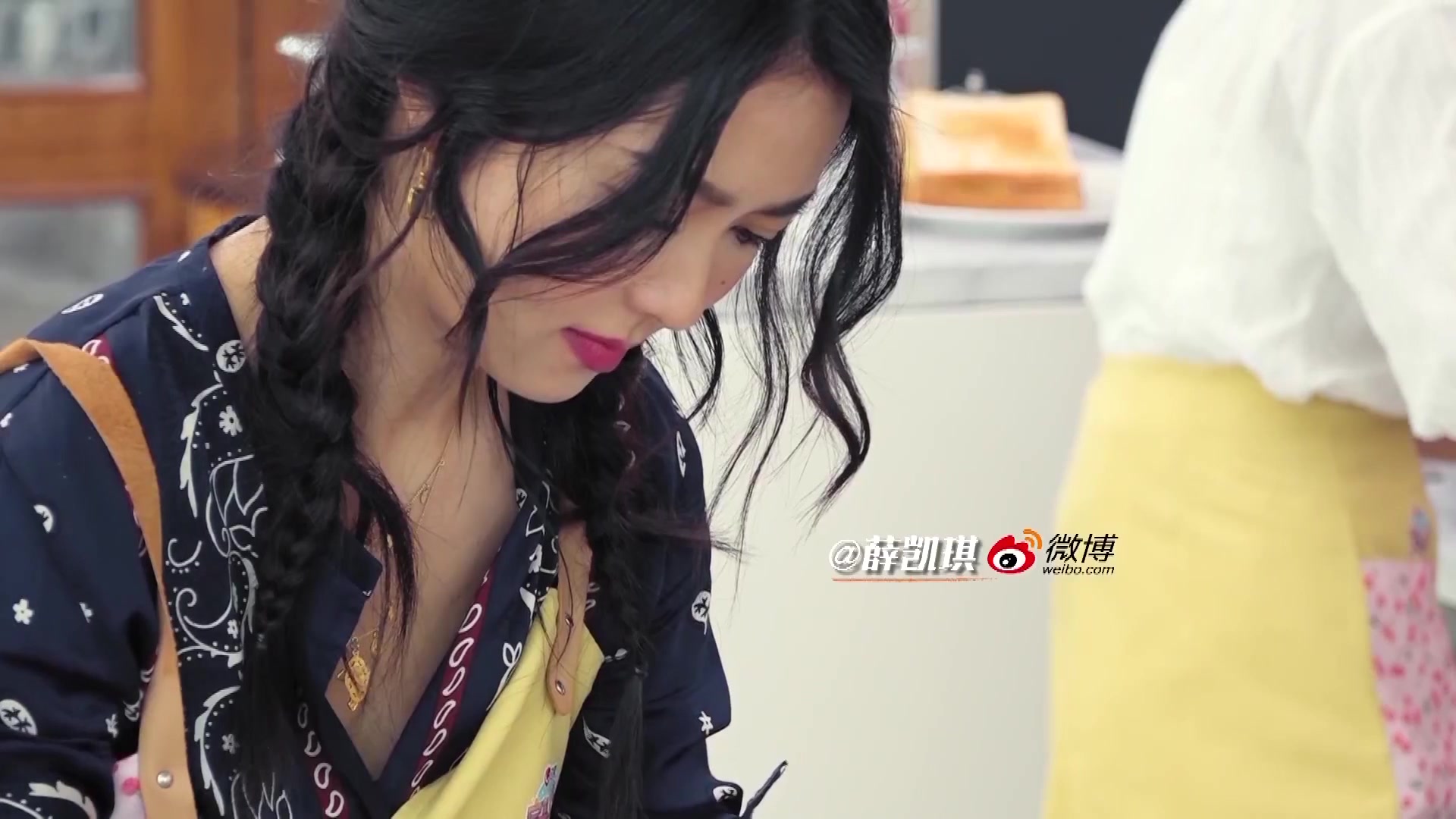 因为盐糖不分的店长“薛凯琪”导致新菜烧糊了