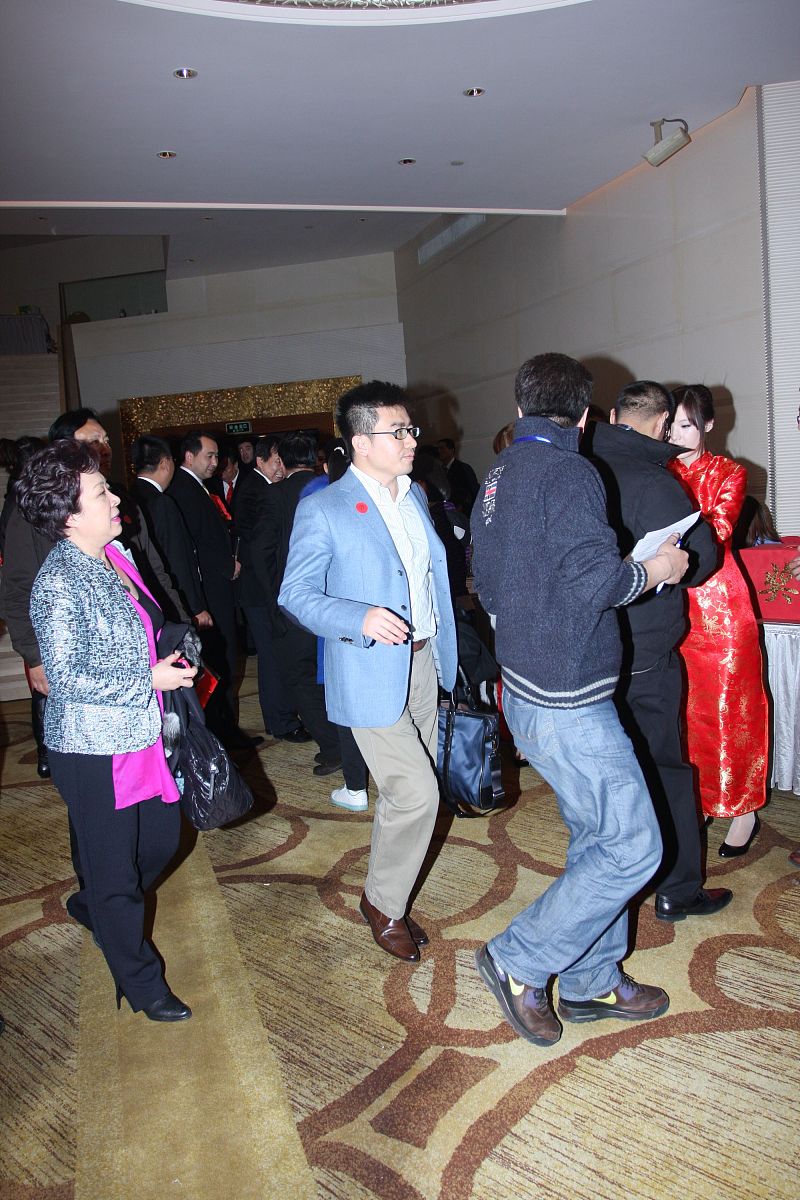2011年1月19日,北京,亚洲第一位拥有劳斯莱斯的大富翁李晓华在昆仑饭