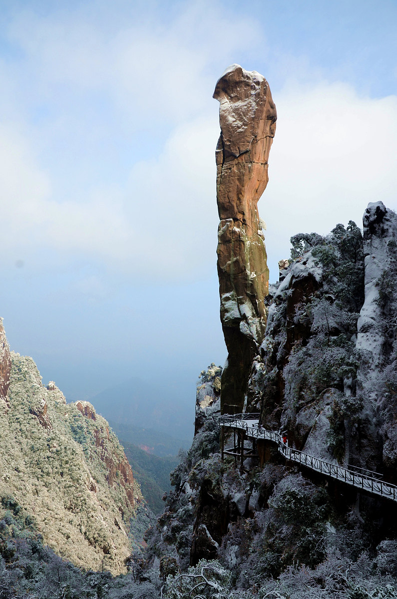 描绘夜晚的美丽词语：从夜幕降临到月色如银
