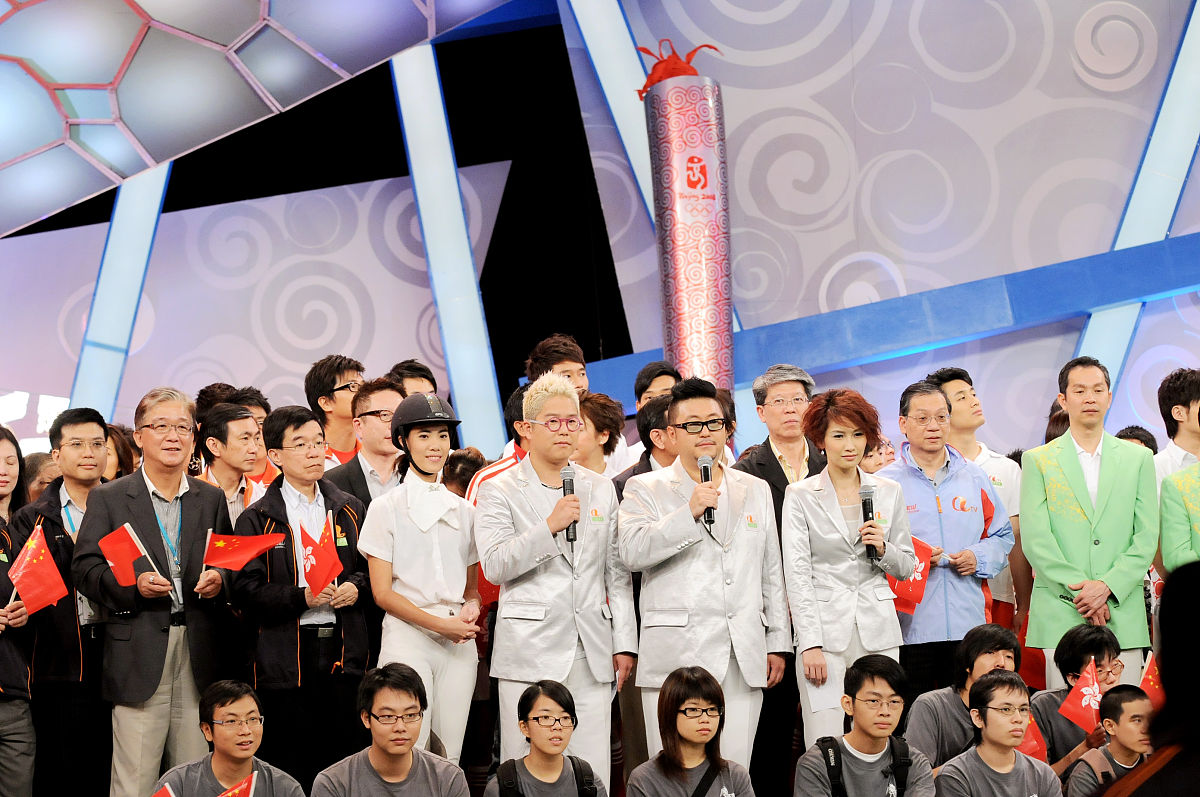 2008年8月8日,香港,《奥运开幕直播探班》活动.林晓峰  谷德昭 袁彩云