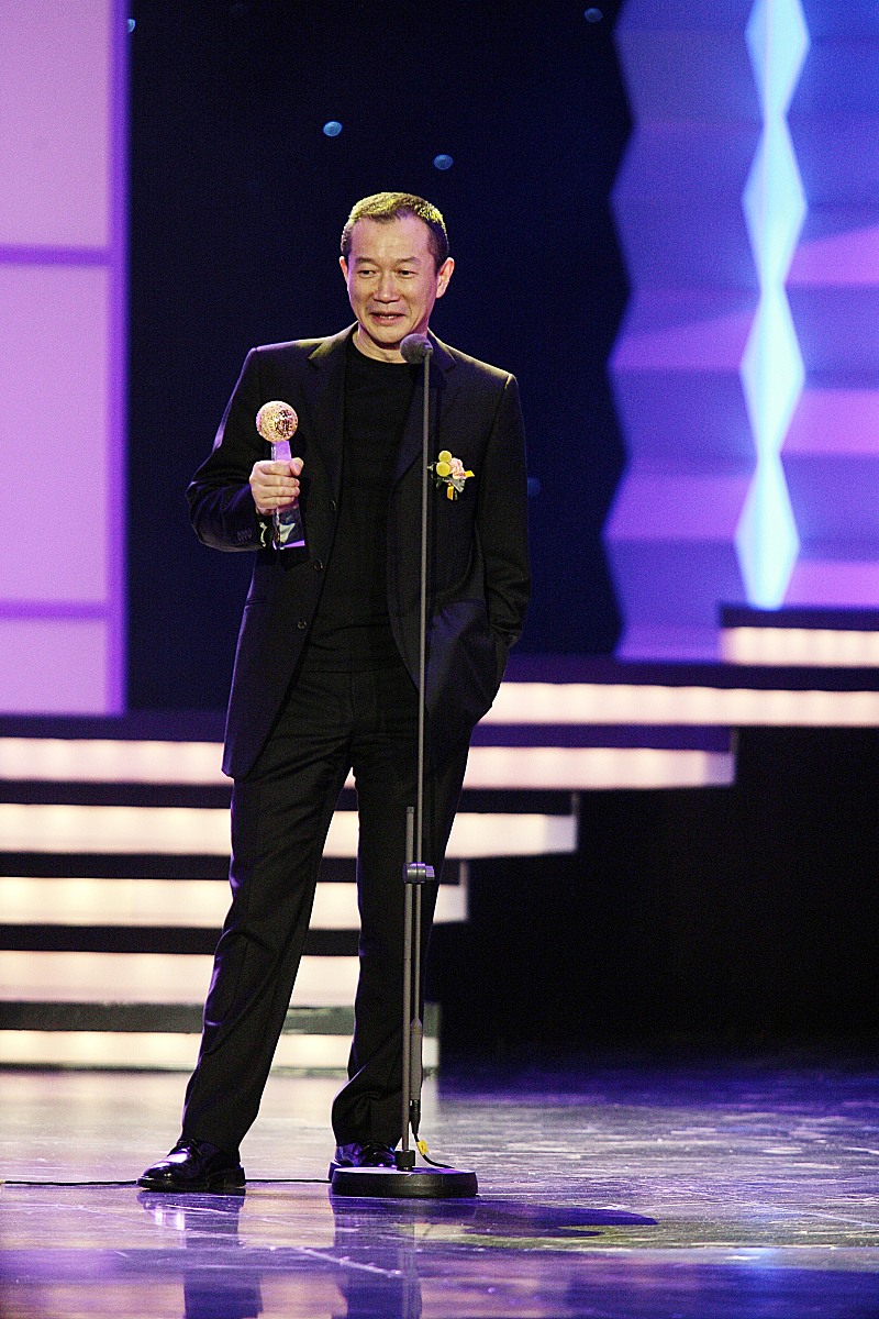 2007年3月31日,"世界因你而美丽-2006影响世界华人盛典"颁奖典礼在北