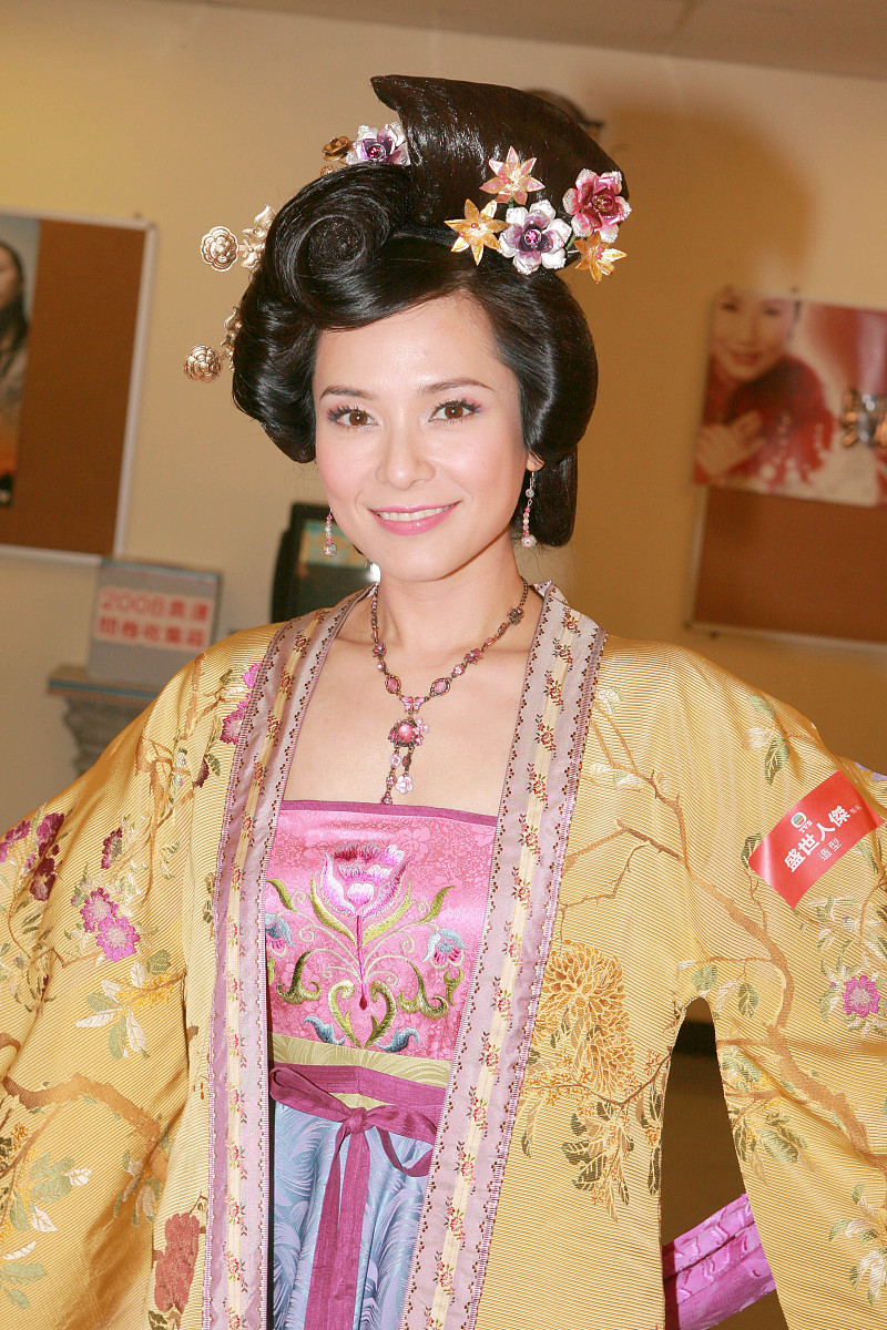 香港tvb女演员演古装片半边脸有红色的胎记都有哪些回答加拓展。