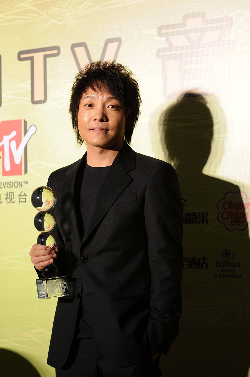 2008年11月16日,北京,第9届cctv-mtv音乐盛典后台.许巍+++_+++cctv-mt