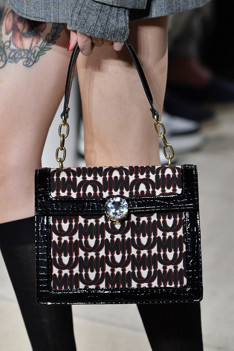 10个2字甜美女生品牌名：舒适、时尚、动物元素