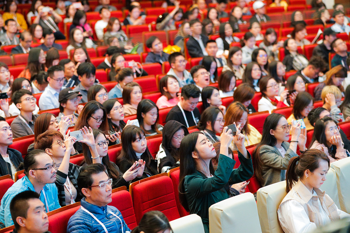 西安高中毕业上中专学校学什么专业好