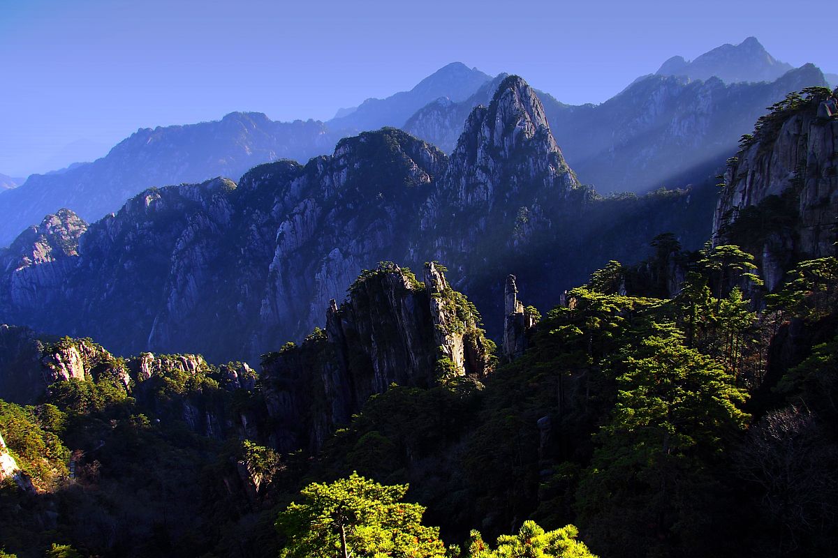 请对下联黄山落叶松叶落山黄