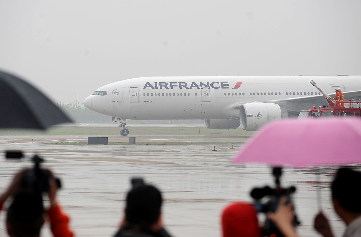 什么时候买机票最便宜？ - 掌握机票价格秘密，省钱出行！