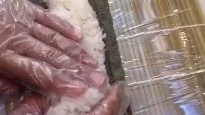 鳗鱼牛油果卷寿司教学