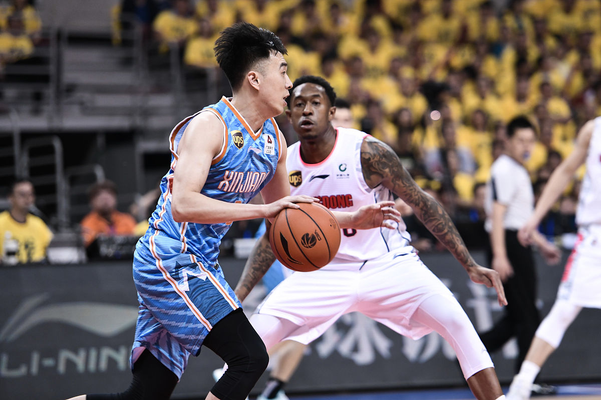 2019年4月28日,篮球,18/19cba总决赛g2,广东宏远vs新疆广汇.马尚·布