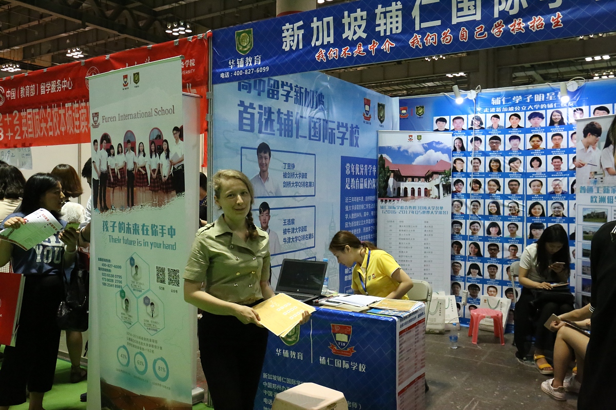 重庆高级护理专业就业前景分析：职业方向、发展趋势及未来展望