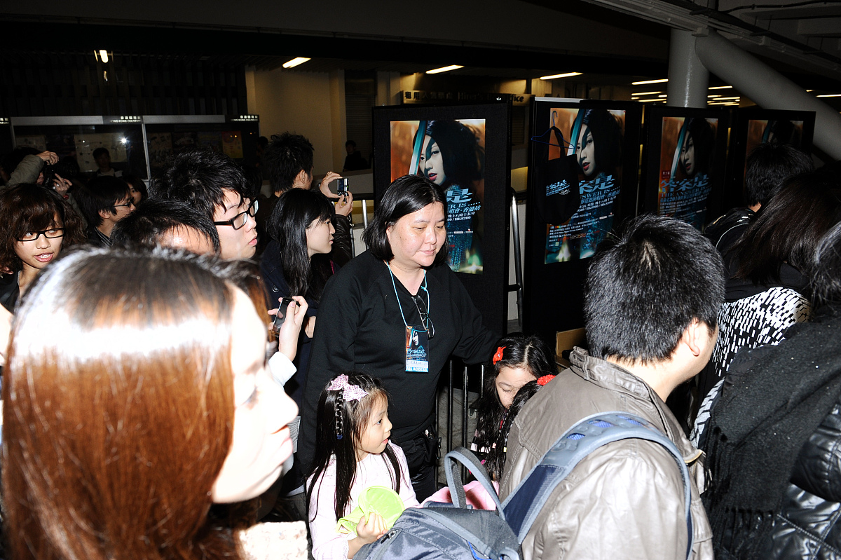 2010年2月5日,香港,孙燕姿在香港红馆举行了"答案是.孙燕姿2010世界巡
