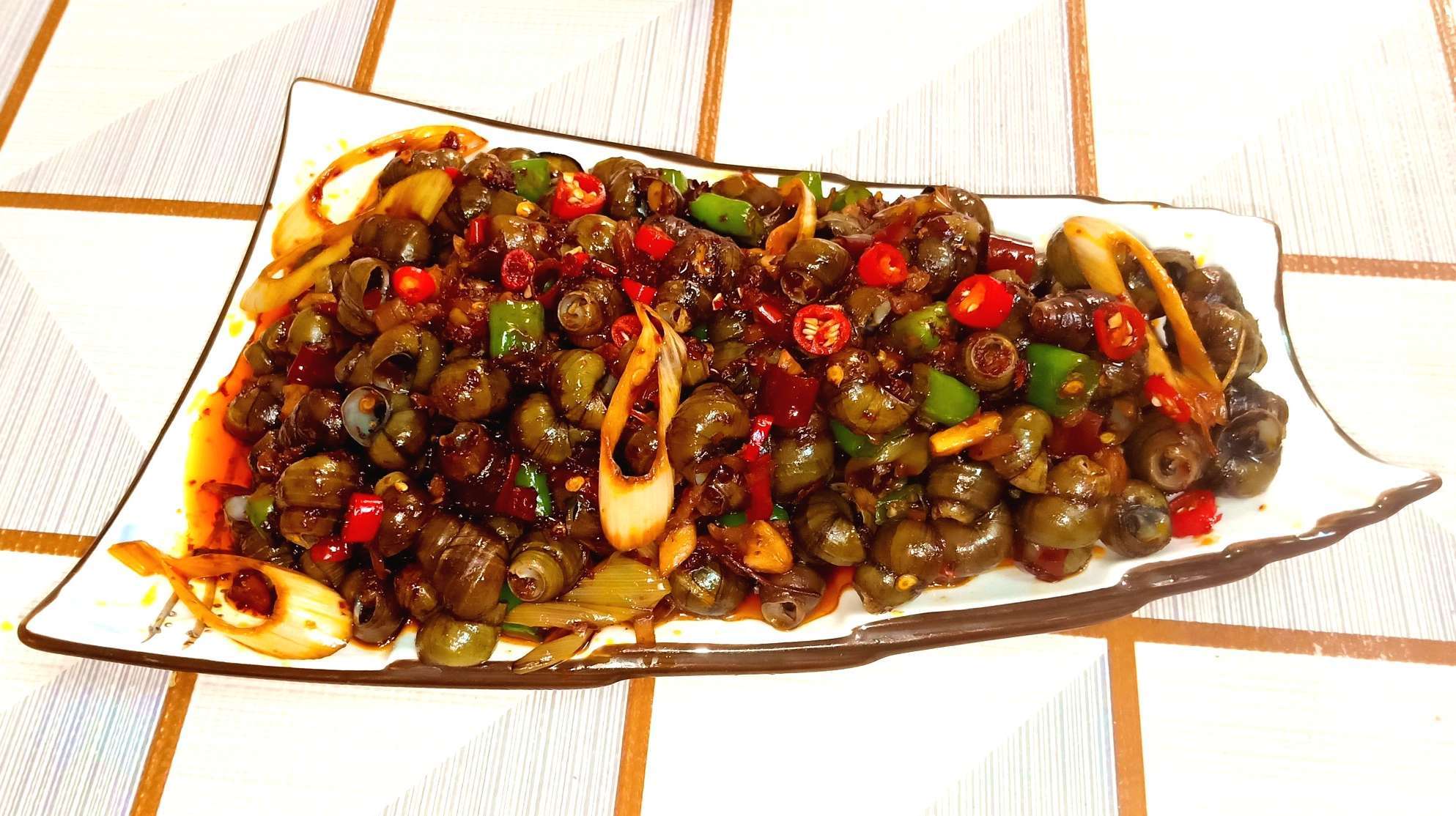 炒田螺吸不出肉,木子用这方法,麻辣入味,螺肉轻松吸出来