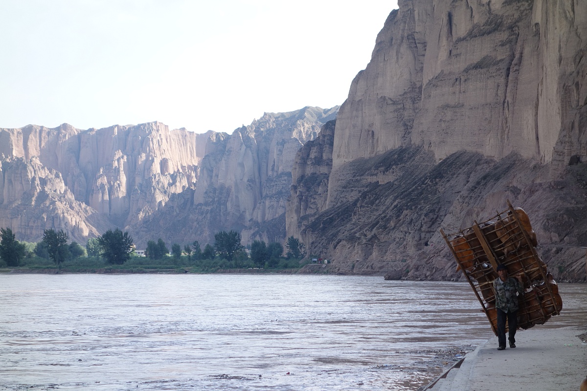 甘肃景泰职业中等专业学校2021年招生条件：初中毕业生可报考