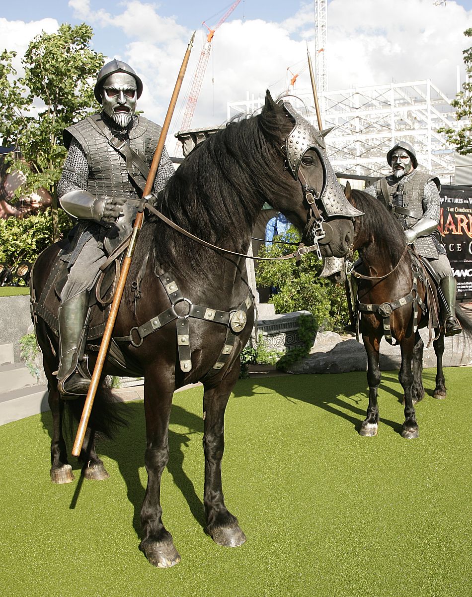narnia characters preapre to greet the arrivals for the screenin