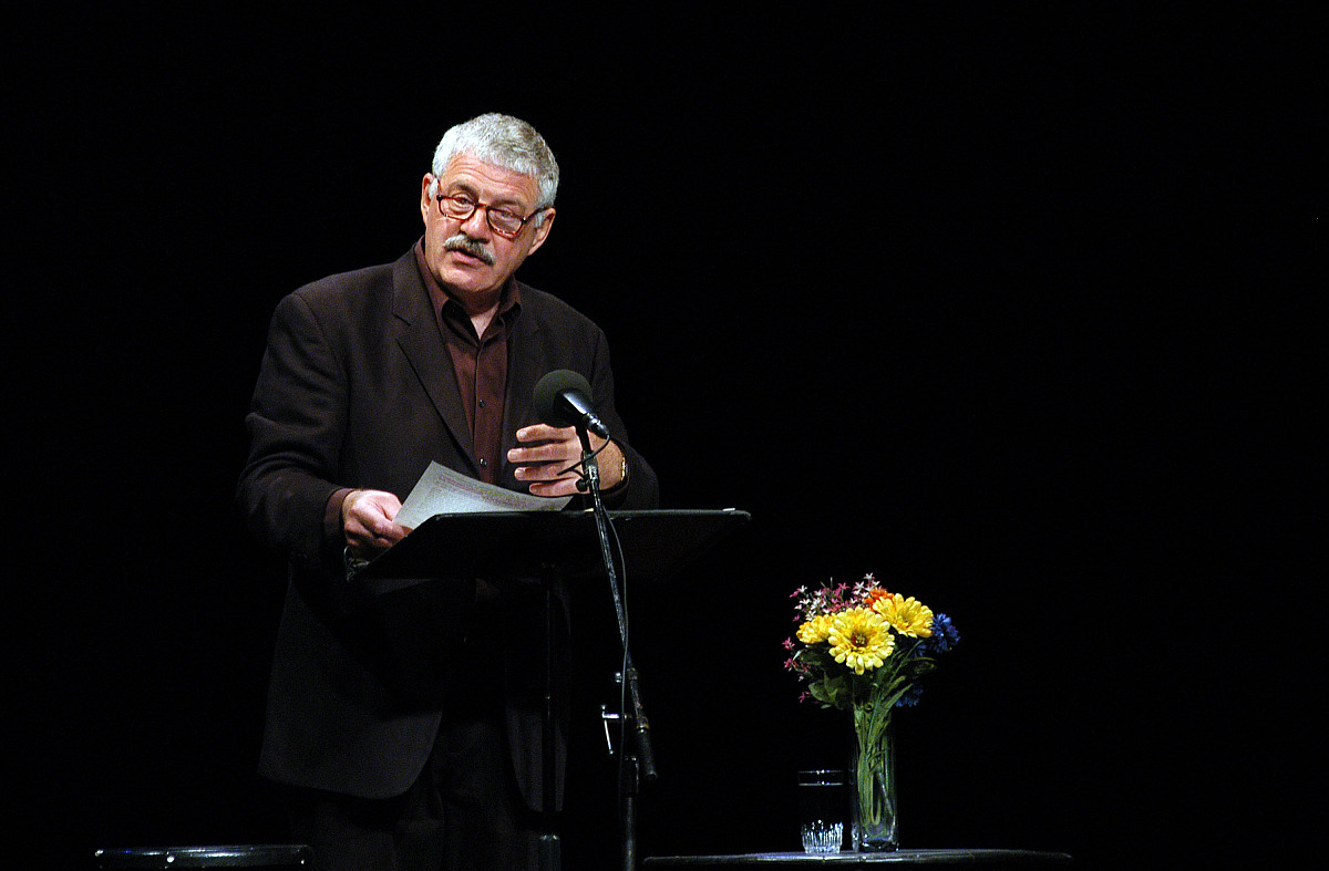 2004年6月2日,曼哈顿百老汇大道上的交响乐空间"symphonyspace",美国