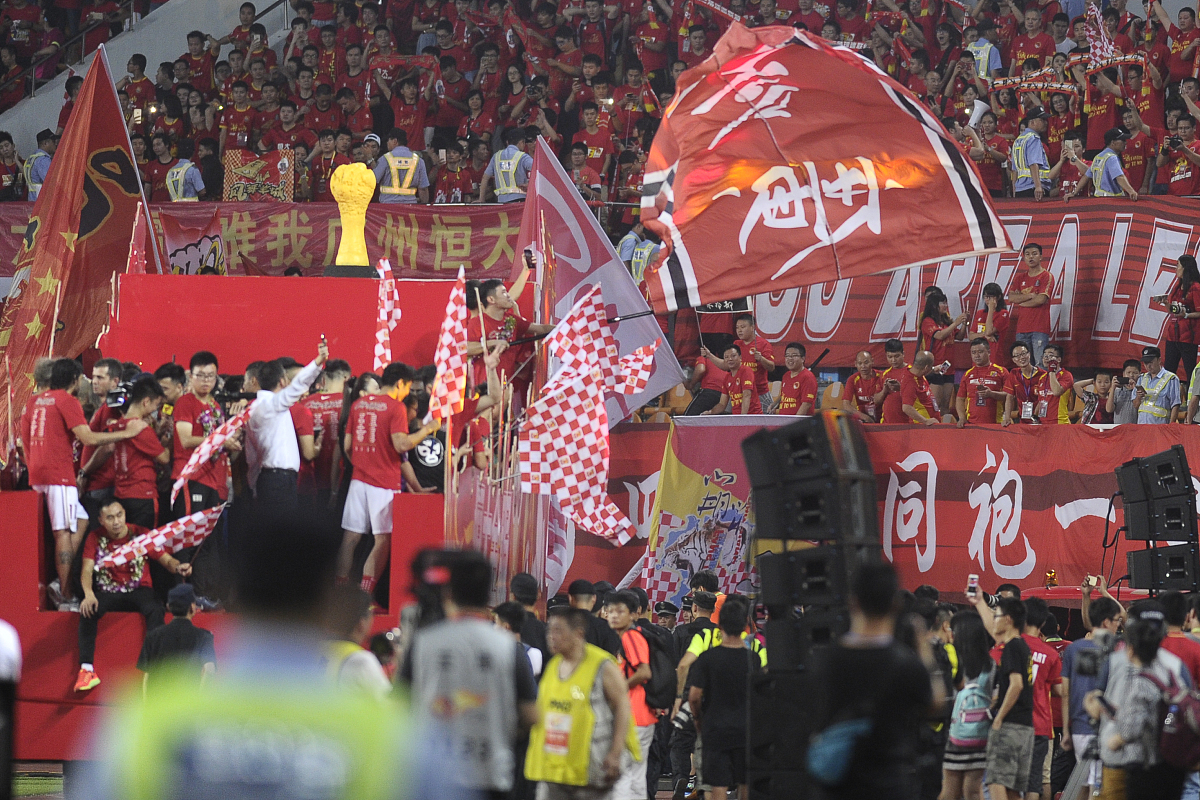 2016年10月23日,广州市,2016中超联赛第28轮,恒大淘宝1-1富德,恒大夺