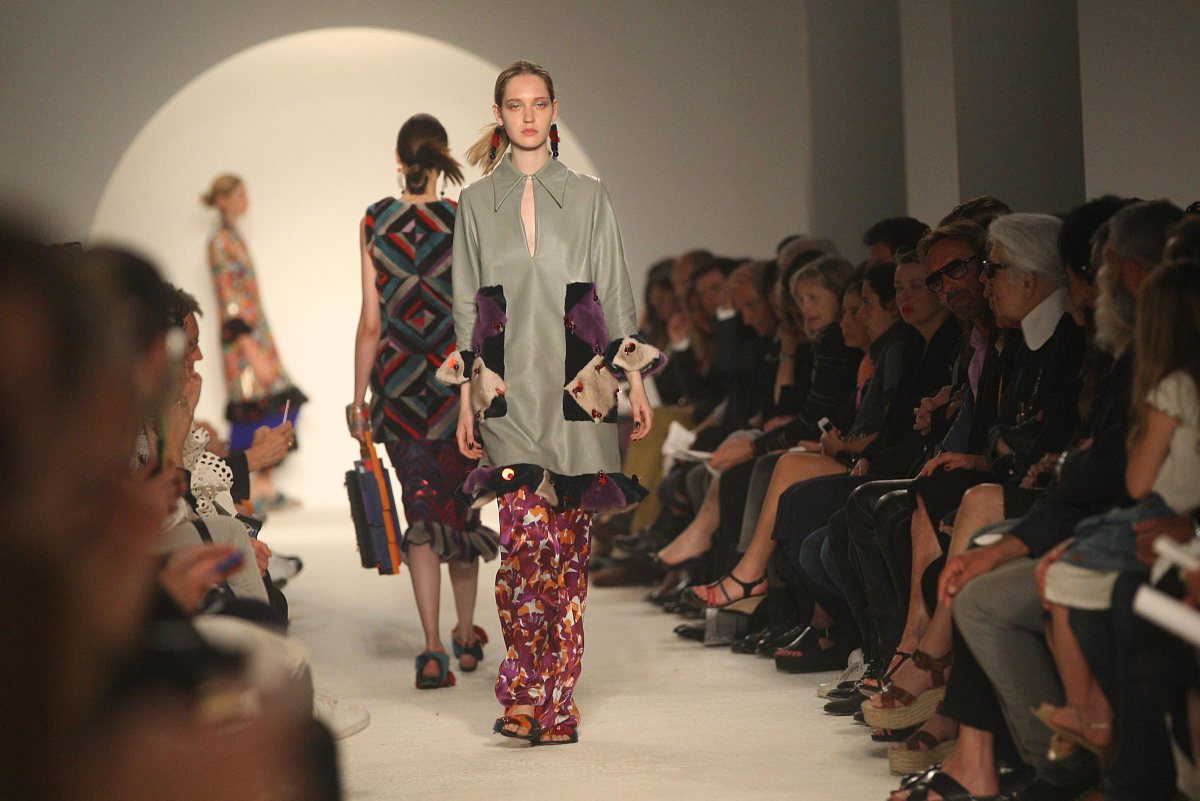 Lime Whitewash Application Inadequate: Cargo Hold Inspection Discrepancies