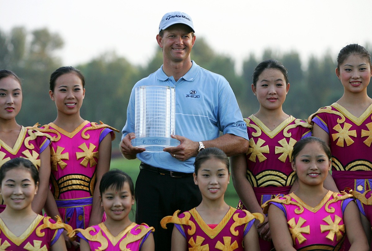 2005年9月4日,亚巡赛大众大师赛在北京京华高尔夫球场收杆,世界排名第