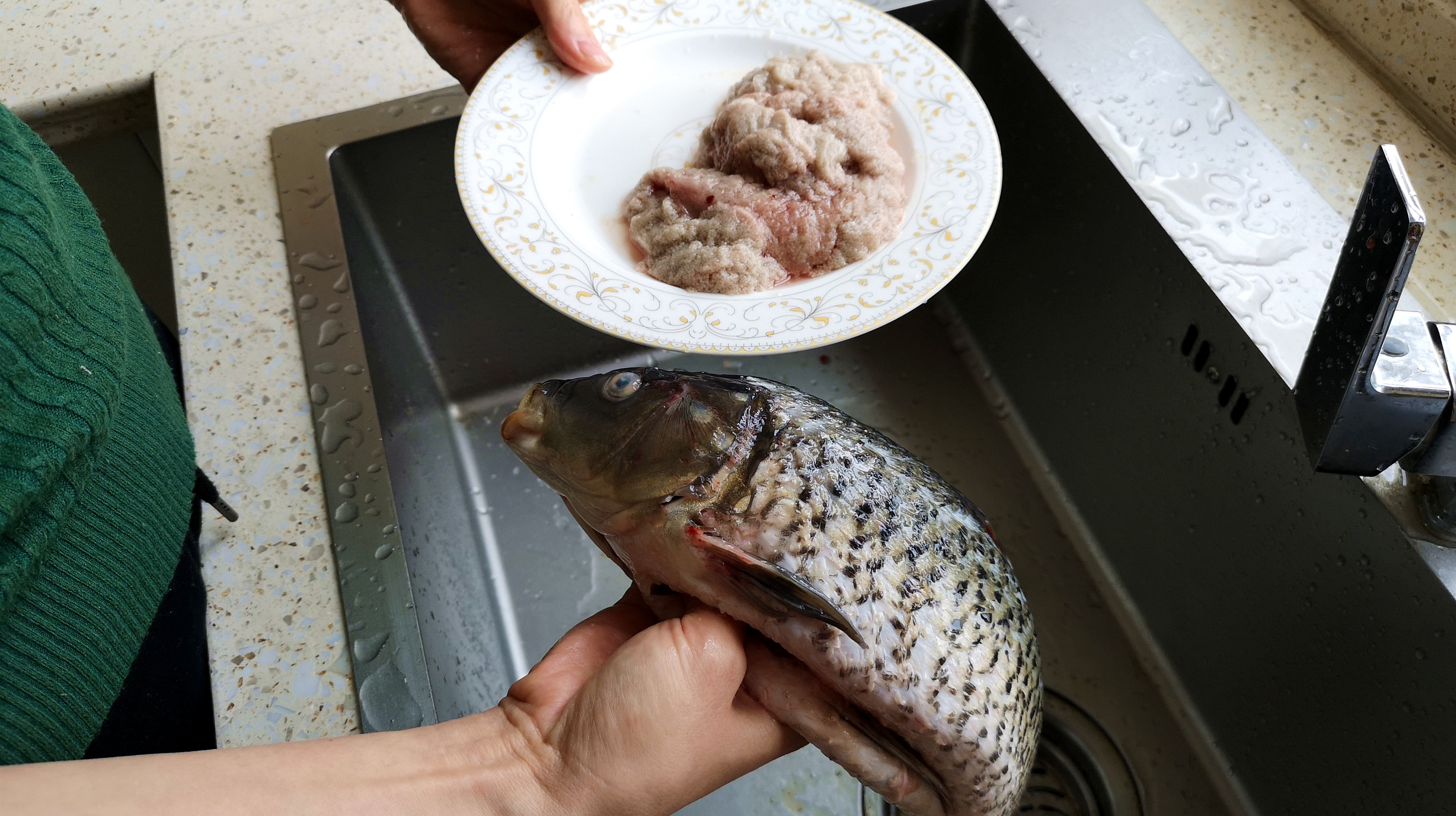 鱼籽这么营养,不会做别浪费了,配豆腐这样做,一出锅全家抢着吃
