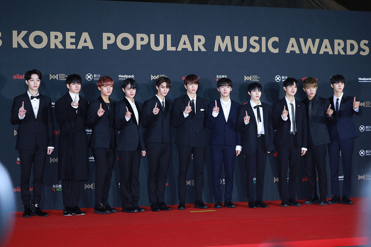 2018年12月20日,韩国,2018 kpma 韩国大众音乐奖颁奖典礼红毯.