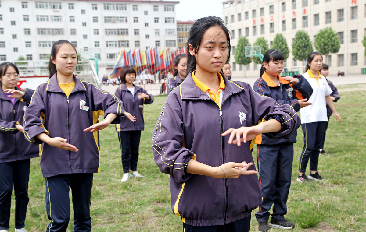 太原初中女生上什么中专学校好 太原初中女生上什么中专学校好