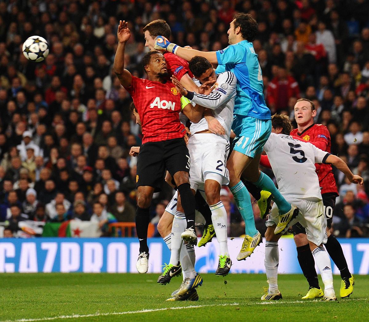 足球：一项全球运动，一段世界历史