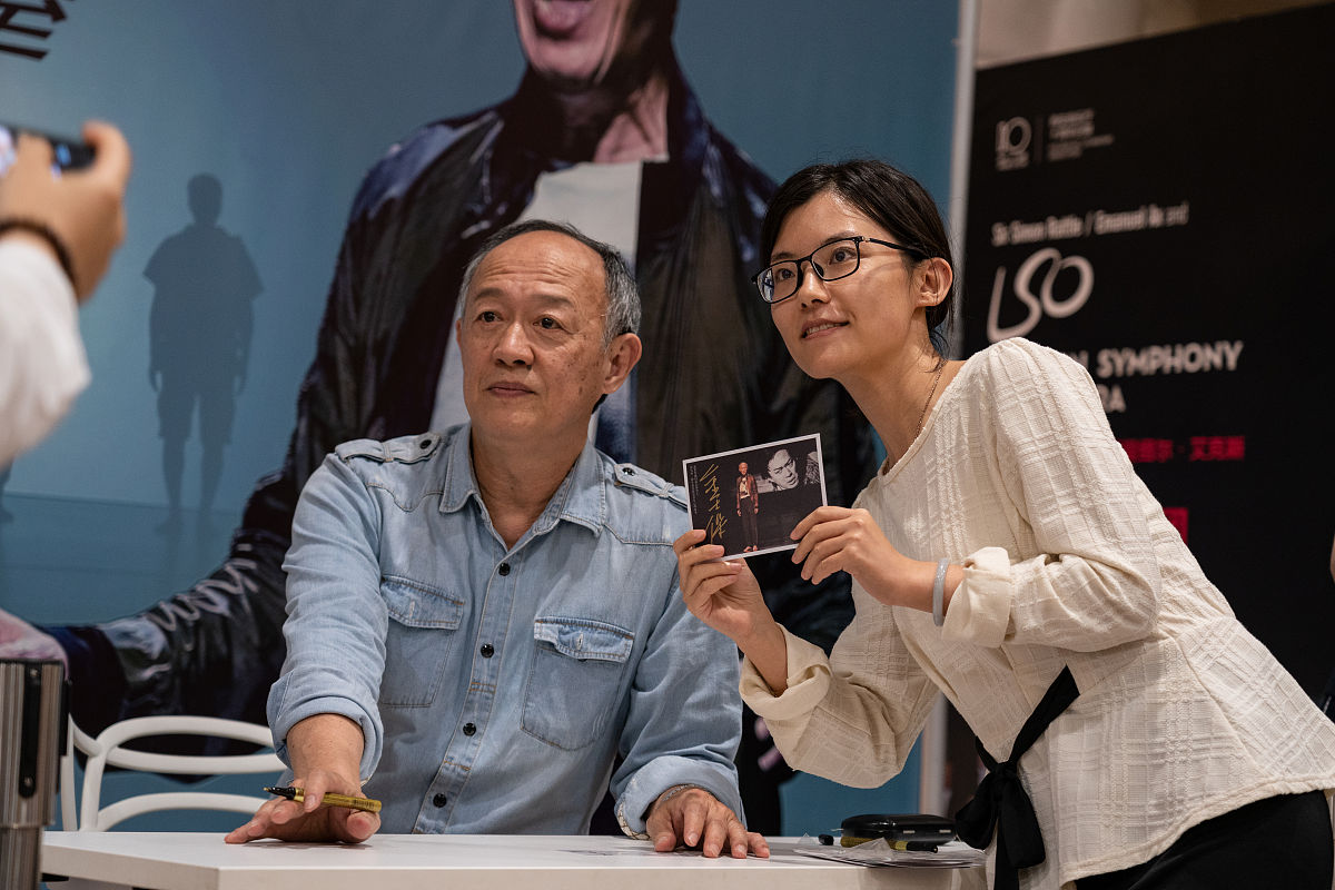 2019年7月17日,陕西西安,金士杰携《演员实验教室》现身西安音乐厅.金